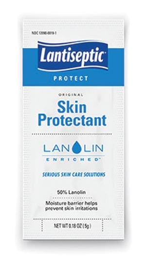 A packet of lansepic skin protector.