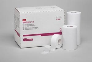 3m stapling tape in a box on a white background.